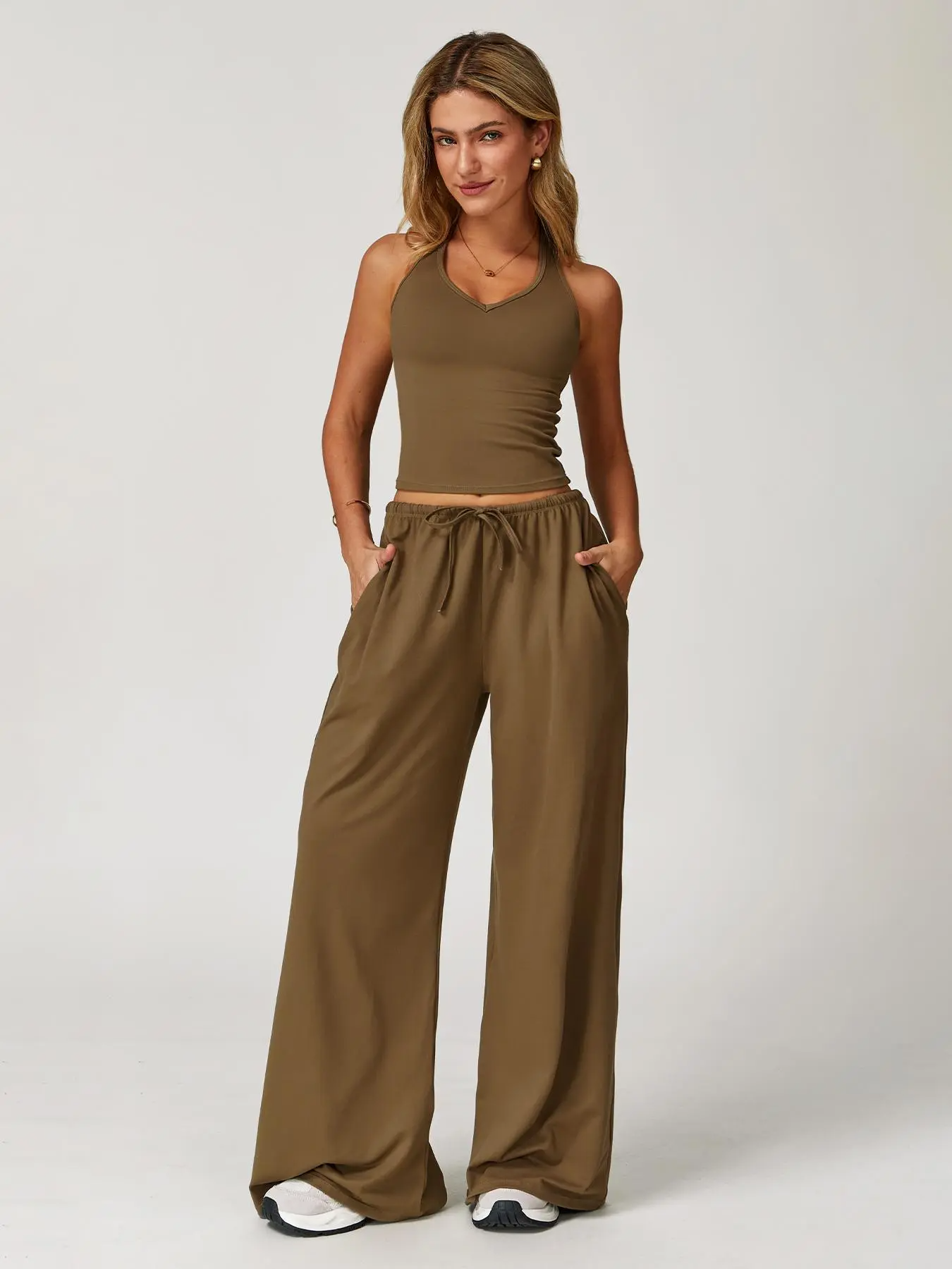 Women's Solid Halter Neck Top & Wide Leg Pants Sports Set, Casual Sleeveless Top & Pants for Daily Outdoor Wear, Ladies Sportswear for Tennis Running, Workout Clothes, Outdoor Sports Clothing