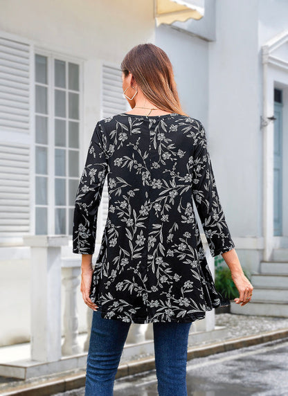 Women's Plus Size Black Floral Tunic Top | 3/4 Sleeve Swing Flare Blouse with Pockets