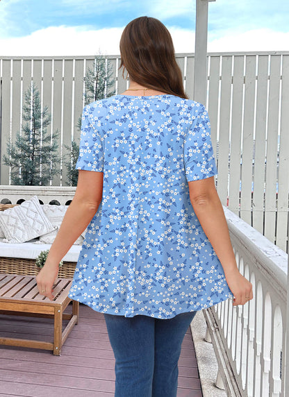 Light Blue Ditsy Floral Print Tunic Top – Women's Plus Size Short Sleeve Swing Blouse to Wear with Leggings