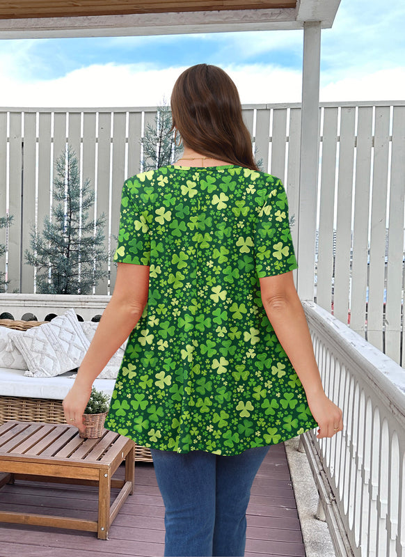 Green Shamrock Clover Print Tunic Top – Women's Plus Size Short Sleeve Swing Blouse to Wear with Leggings (S–7XL)