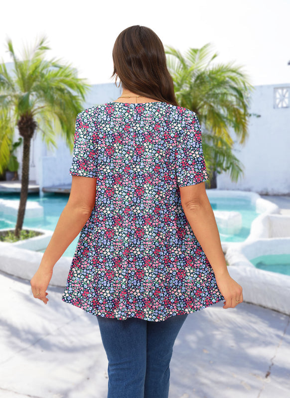Women's Plus Size Ditsy Floral Tunic Top – Short Sleeve, Flowy Swing Blouse to Wear with Leggings