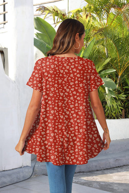 Rust Red Ditsy Floral Print Tunic Top – Women's Plus Size Short Sleeve Swing Blouse to Wear with Leggings (S–7XL)